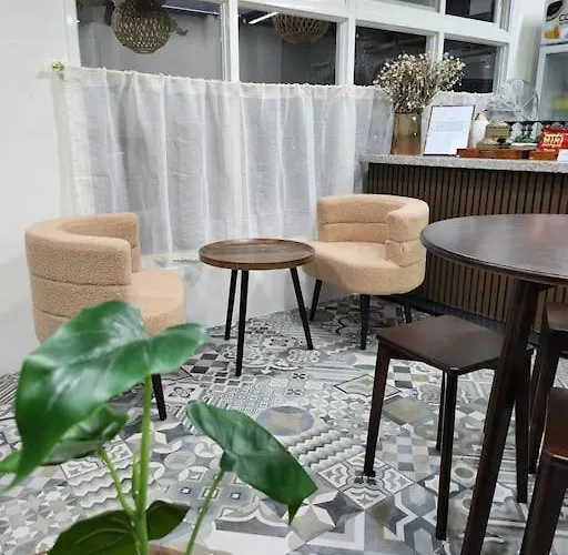 Sleep With Me Cozy Near Araneta Center * Manila